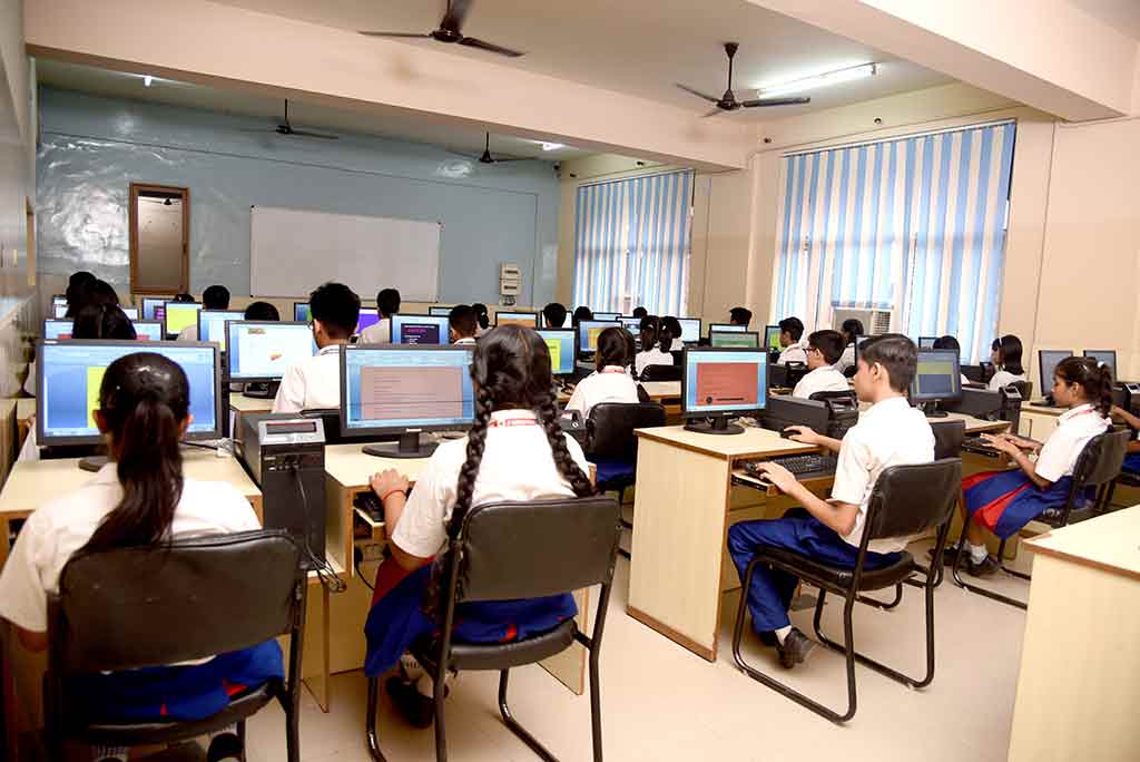 COMPUTER LAB