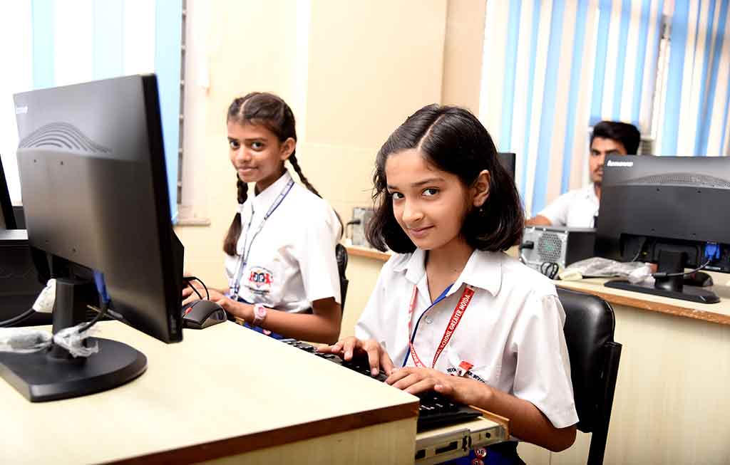 COMPUTER LAB